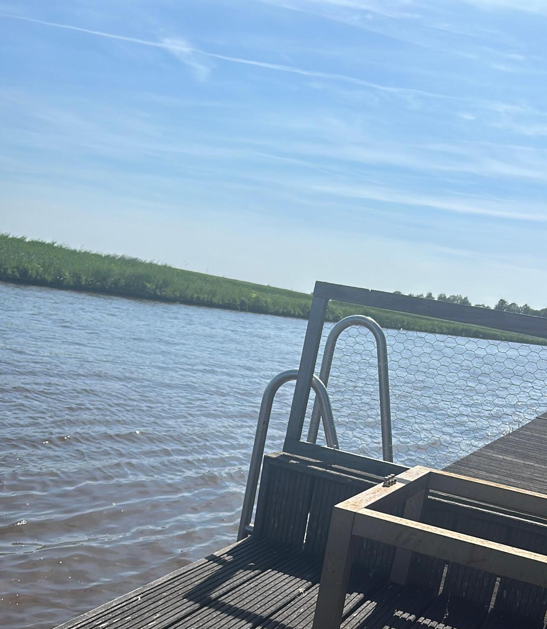 B&B Noordoostpolder เอมเมอลอร์ด ภายนอก รูปภาพ